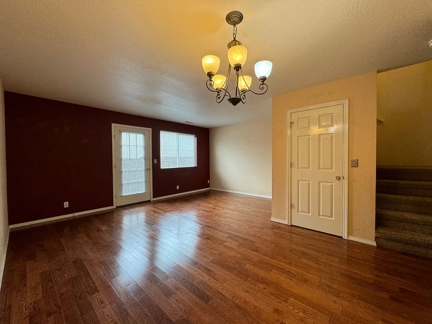 Townhouse in NE Grants Pass, Close to Shopping — Photo 4