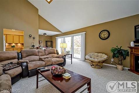 3rd image of 300 Farington Blvd APT 14