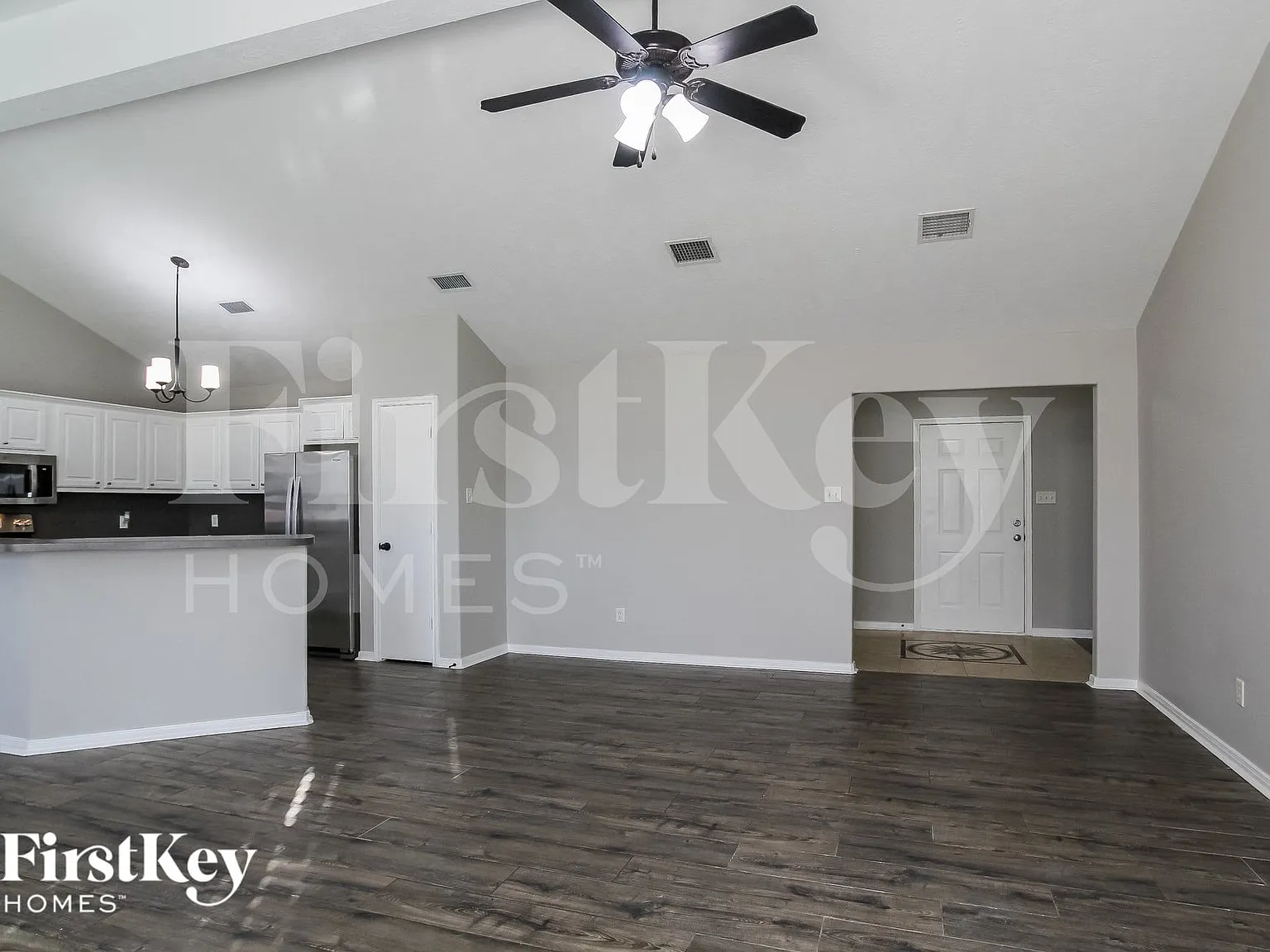 3 bed, 2.0 bath, 1542 sqft, $1,755 — Photo 4