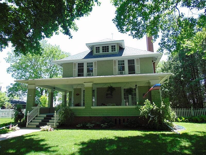 1st image of 19 Eastman STREET