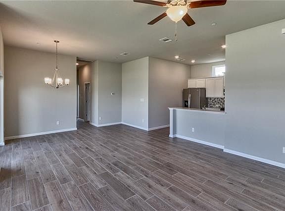 2nd image of 2800 Joe Dimaggio Blvd Unit 19