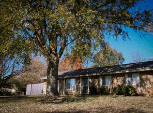 1105 Brantley Dr, Knoxville, TN 37923