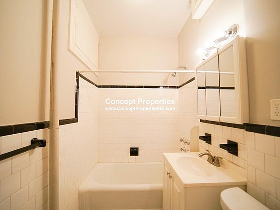 3rd image of 9 Sewall Ave APT 319A