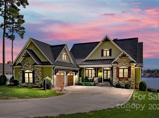238 Eagle Point Dr, Norwood, NC 28128