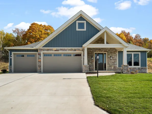 18044 Erin Ct, South Bend, IN 46637