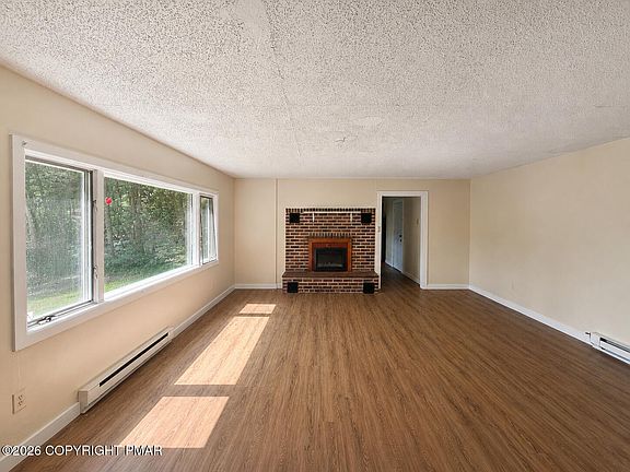 3rd image of 167 Independence Rd