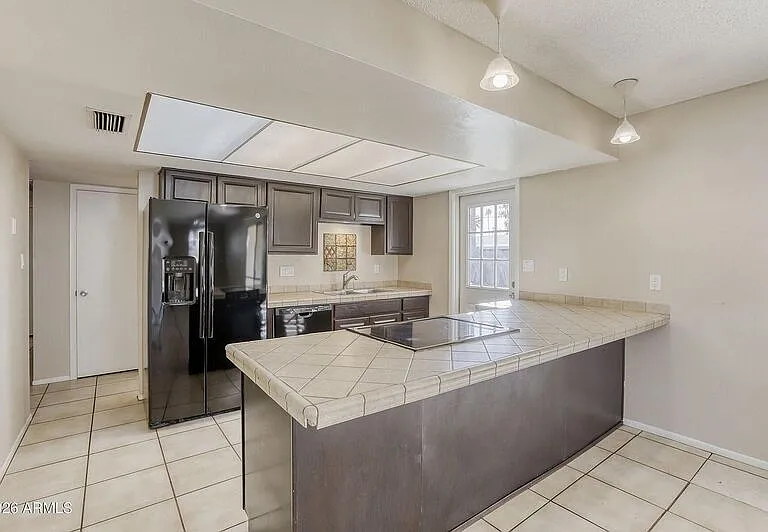 921 E Campus Dr — Photo 18