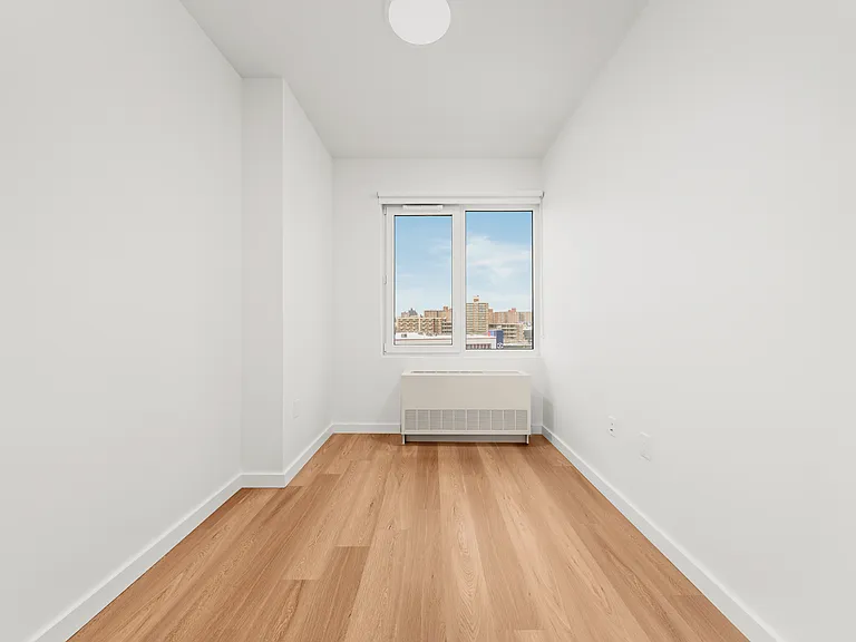 261 Grand Concourse #2704 — Photo 3