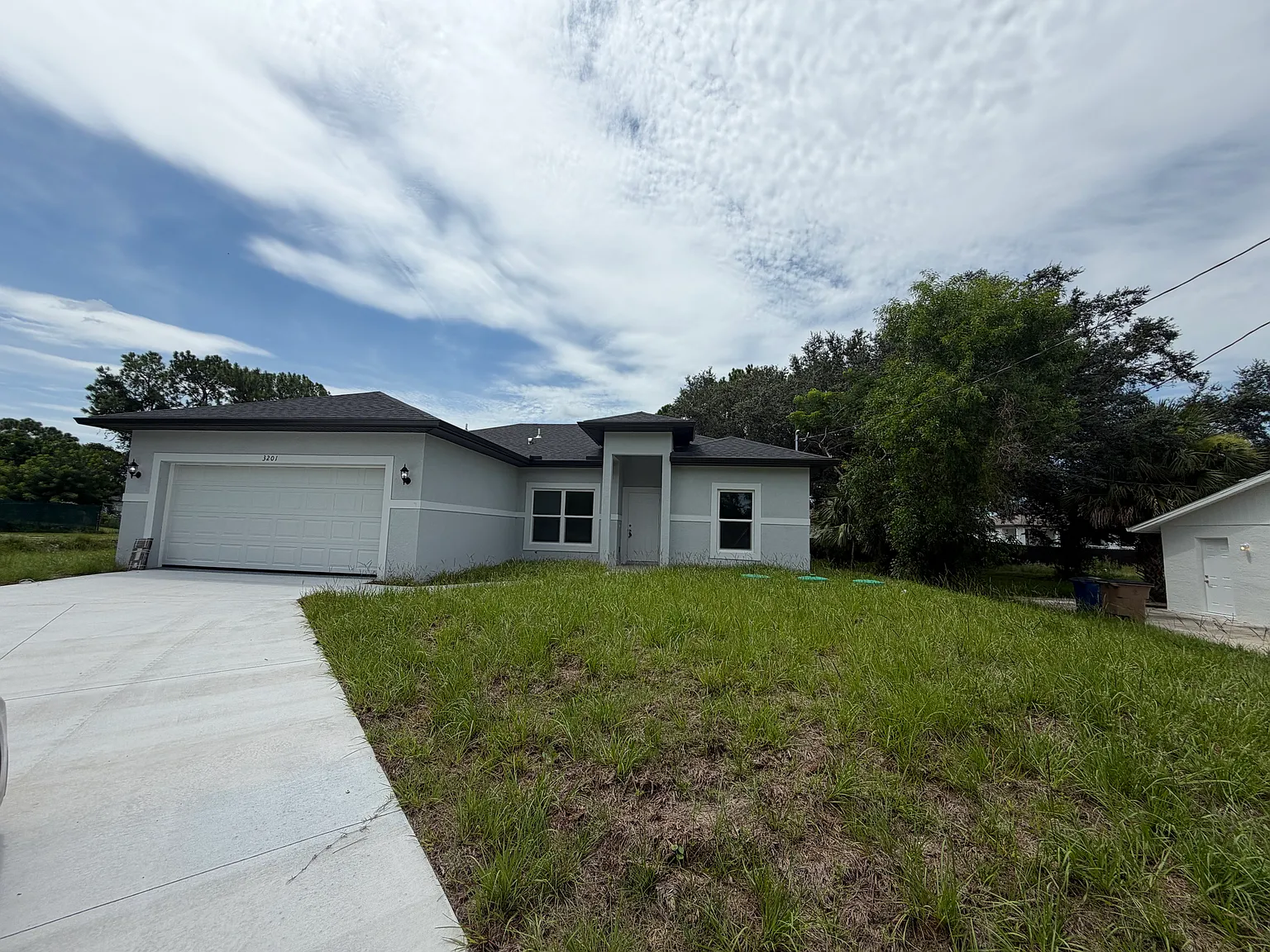 4 bed, 1920 sqft, $2,000 — Photo 1