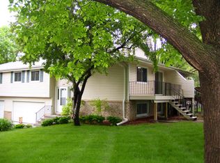 1247 Timbershore Ln, Eagan, MN 55123