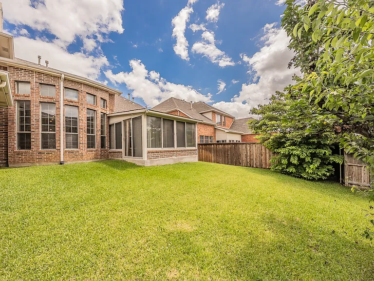 2217 Stonehenge Ln — Photo 36