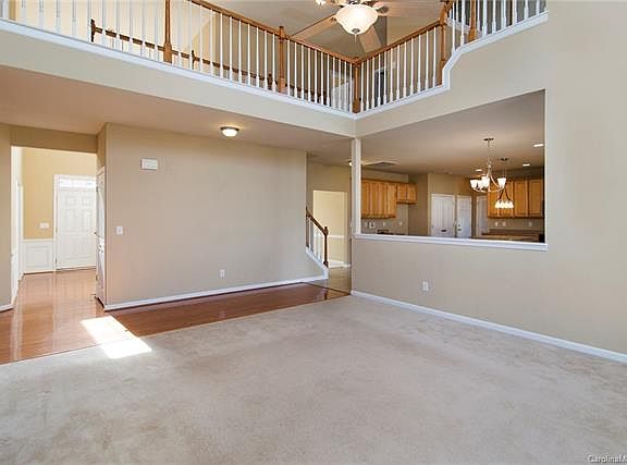 3rd image of 829 Pinkney Pl