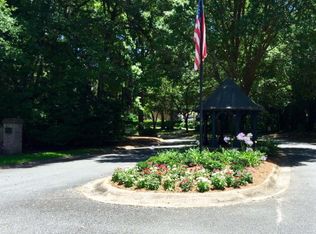 302 Vassar Point Dr, Saint Simons Island, GA 31522