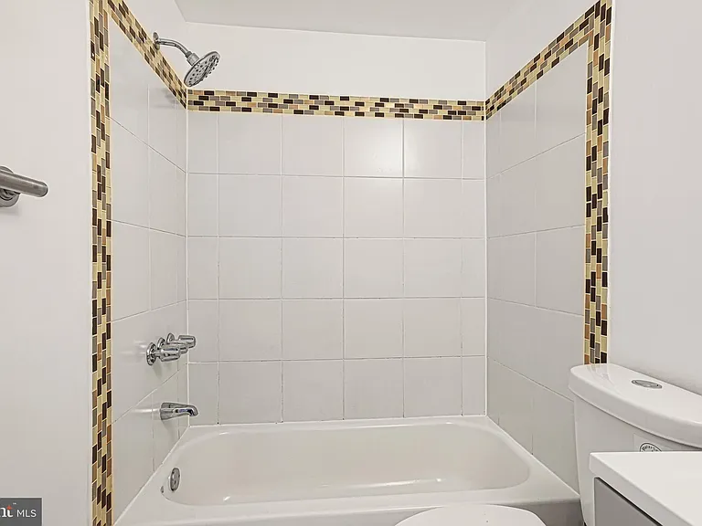 1134 Providence Ct — Photo 16
