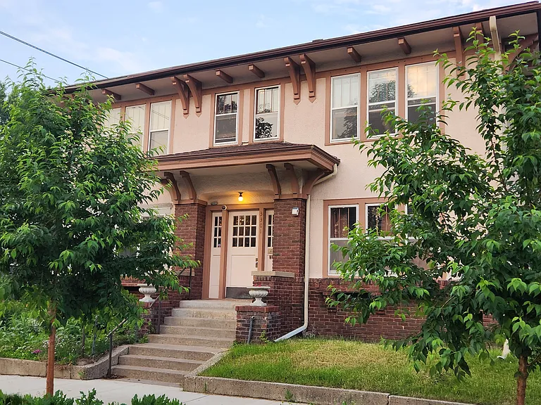 Street view of 3301 Grand.