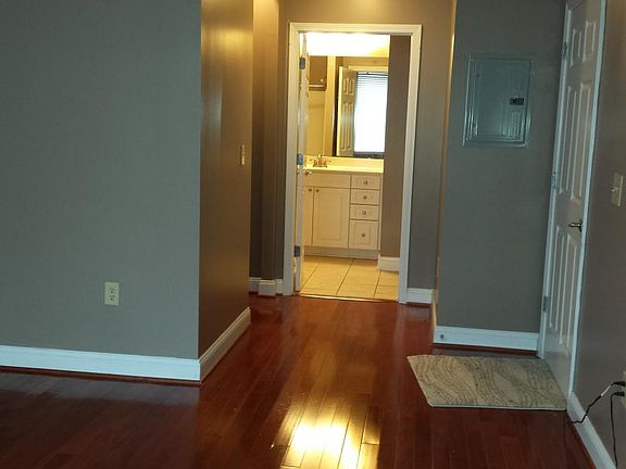 Bed to Bath and walkin closet on way to bath