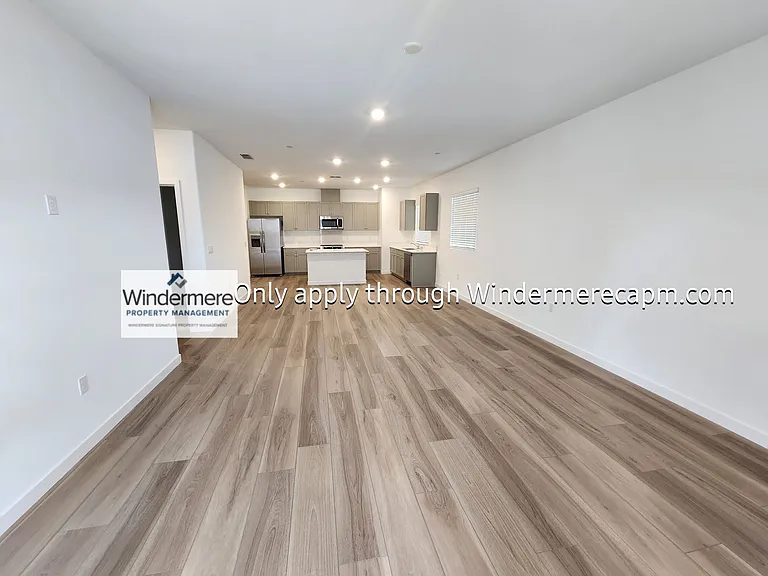 8403 Sinesky Way — Photo 6