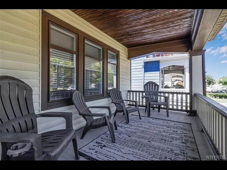 622 Parkside Ave — Photo 16