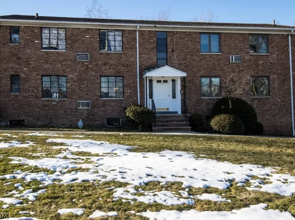 1 Troy Dr #A, Springfield Twp., NJ 07081