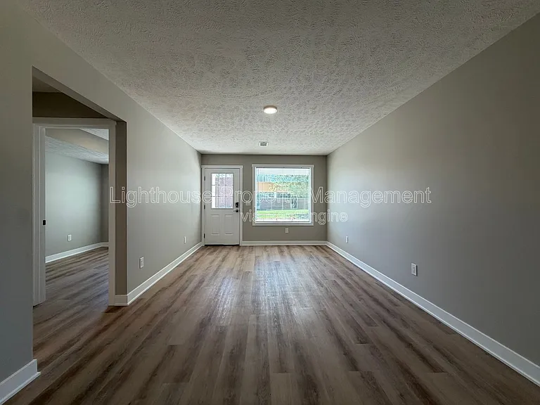 310 Allen Ave #1 — Photo 13