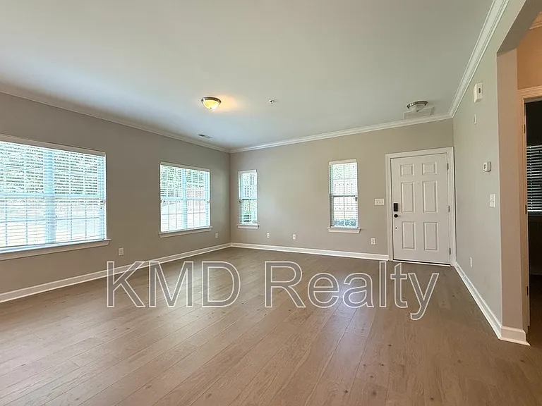 11504 Amarone Dr — Photo 6
