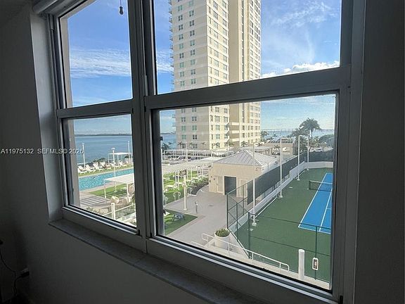 4th image of 770 Claughton Island Dr APT 606