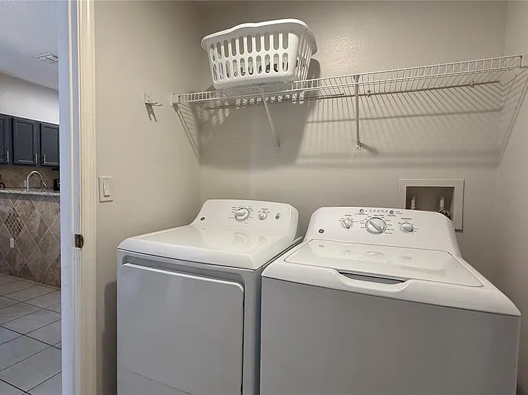 8517 Bay Lilly Loop — Photo 11