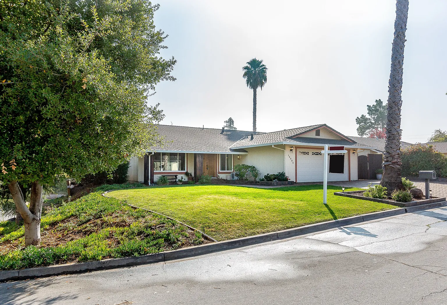 14906 Herchell Dr photo 1