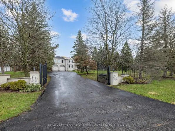 35 Cachet Pkwy, Markham, ON L6C 1C5