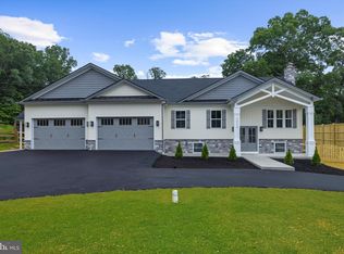 7973 Belhaven Ave, Pasadena, MD 21122