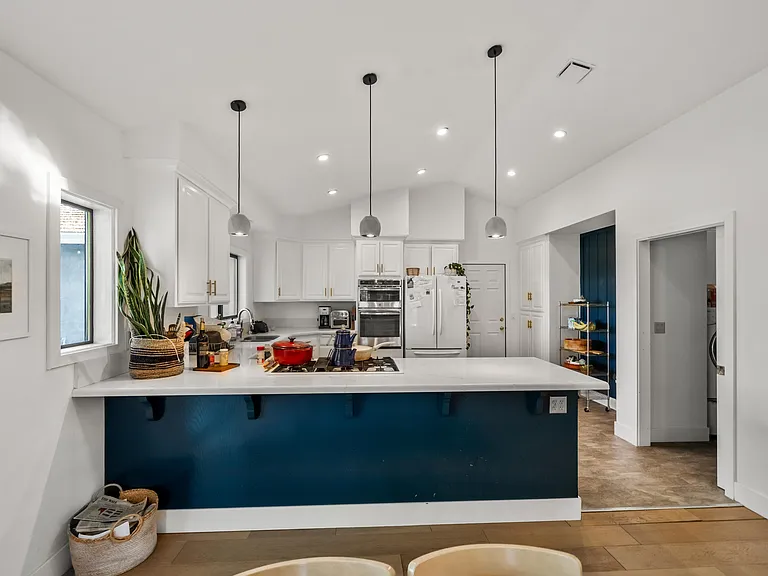 2820 Panorama Dr — Photo 12
