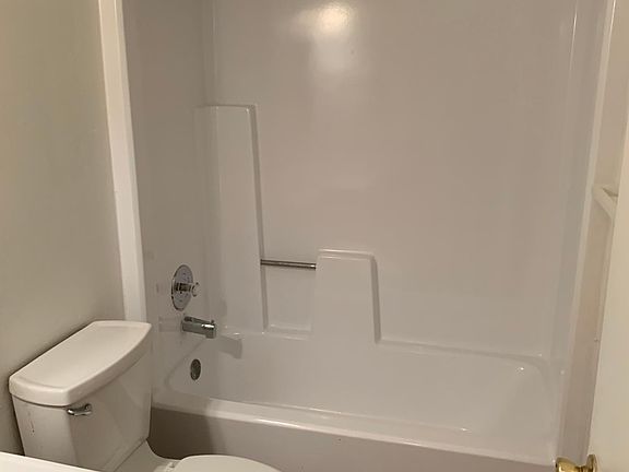 4th image of 844 E Sunshine Dr