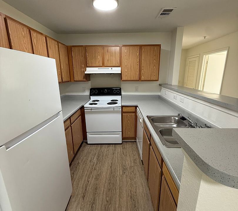 1st image of 2001 S Lyerly St #327