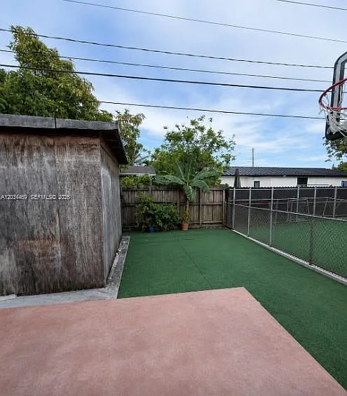 20301 SW 117th Ave — Photo 25