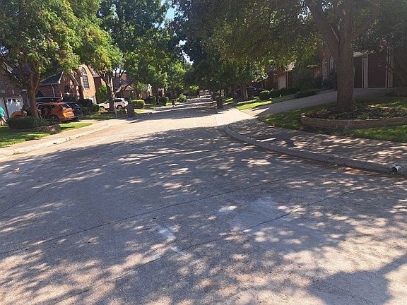 4th image of 14636 Waterview Cir