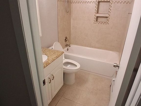 4th image of 3035 Oneal Pkwy APT T34