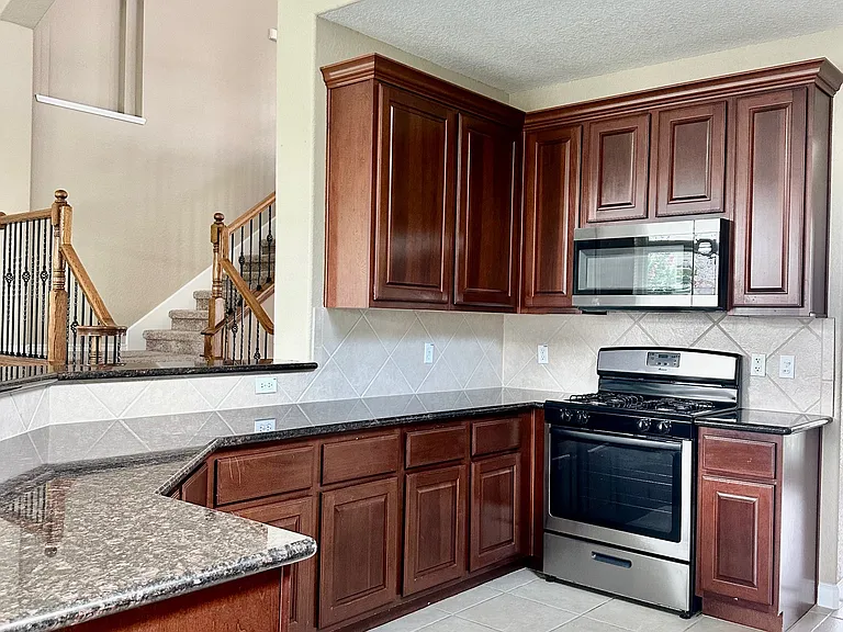 3731 Lauderwood Ln — Photo 6