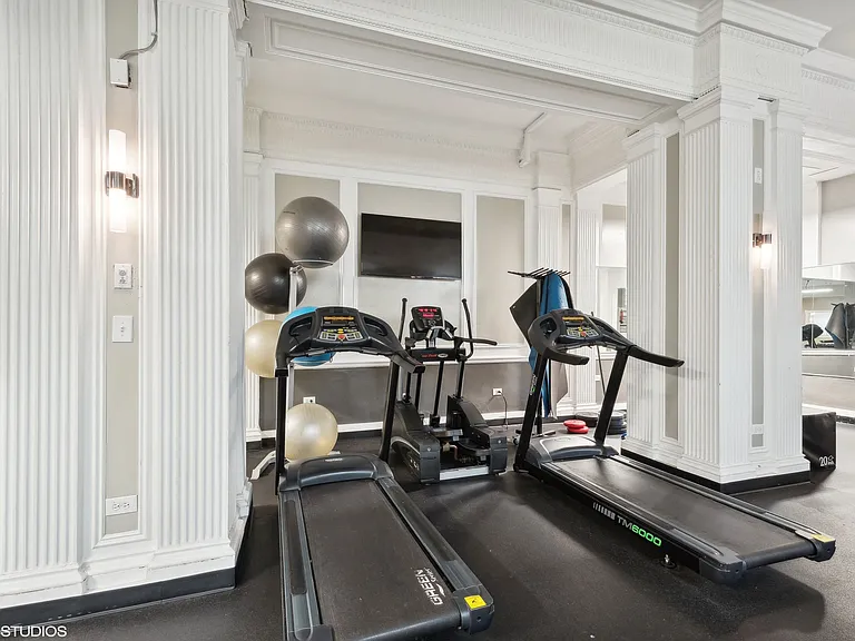 CWE Apartments — Photo 8