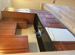 379 Enterprise Dr, Rohnert Park, CA 94928