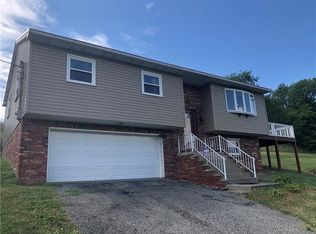 107 Jp Ln, Connellsville, PA 15425