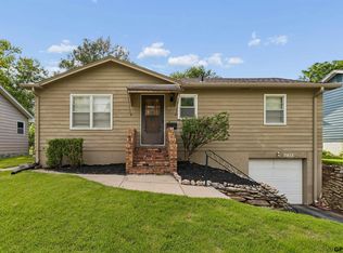2413 S 6th St, Omaha, NE 68108