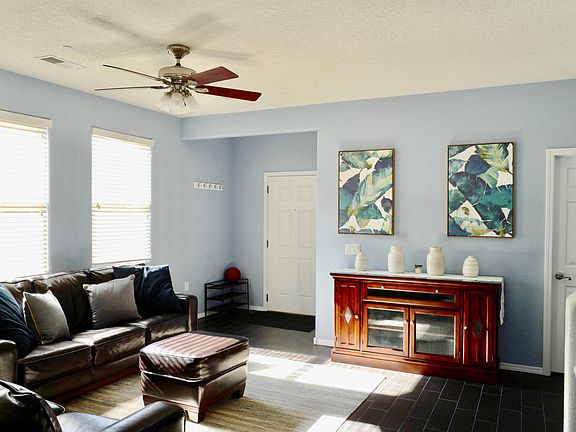 2nd image of 601 Menaul Blvd NW #3305
