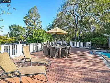 2411 Warren Ln #B — Photo 17