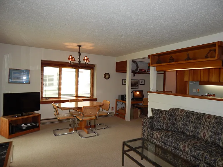 3414 Bearberry 4455 Berry Dr — Photo 4