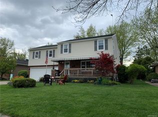280 Clearfield Dr, Williamsville, NY 14221