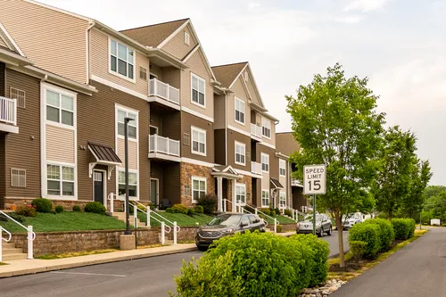 Holly Tree Apartments Photo 1