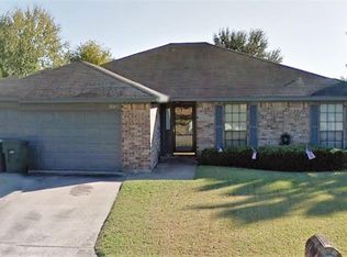 8065 Wilcox Ln, Beaumont, TX 77706