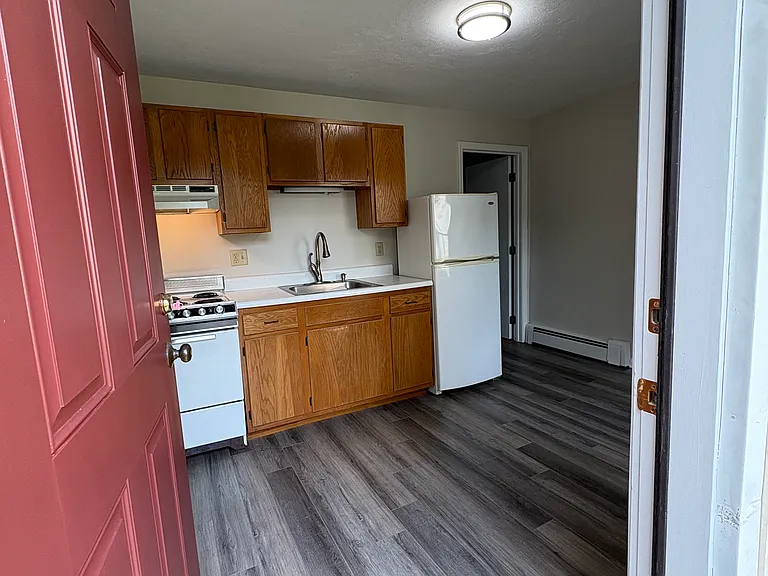 7 Grove St #2 — Photo 3