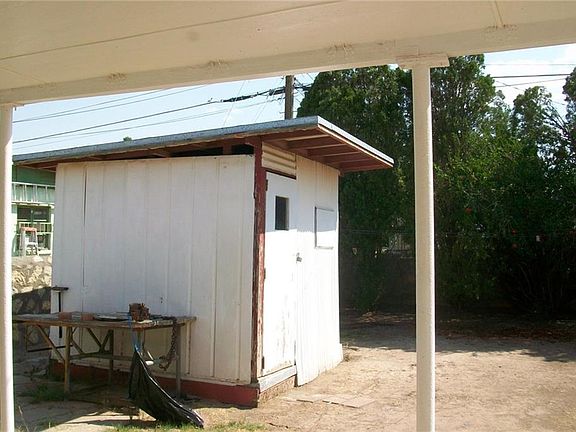 5th image of 7356 Wisteria Ave