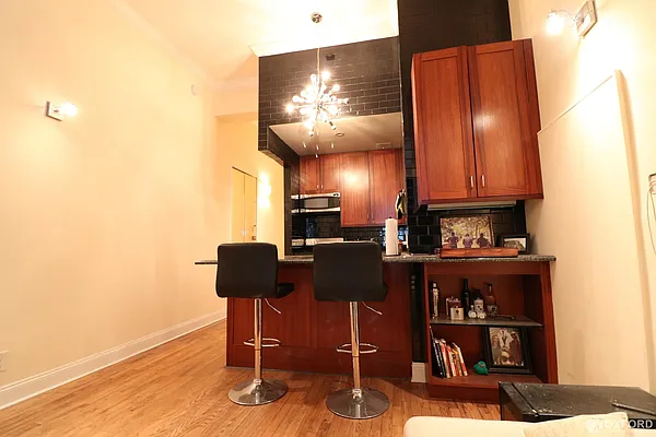 Rented by Oxford Property Group | media 5